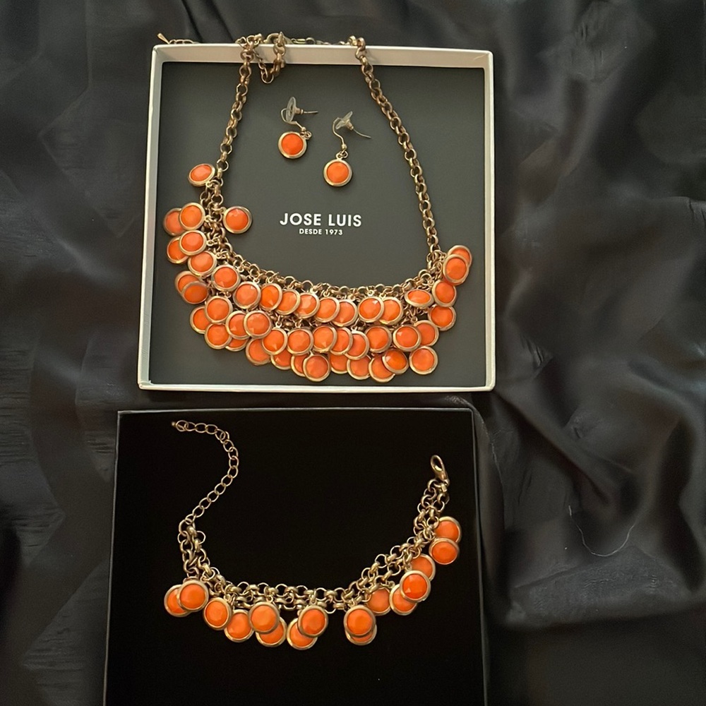 JL Burnt Orange Jewelry set